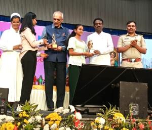 ಸ್ಕೋನ್‌ಸ್ಟಾಟ್ ಸೇಂಟ್ ಮೇರಿಸ್ ಪ್ರೌಢಶಾಲೆ ಮತ್ತು ಪಿಯು ಕಾಲೇಜಿನಲ್ಲಿ ಸಮಾರಂಭ